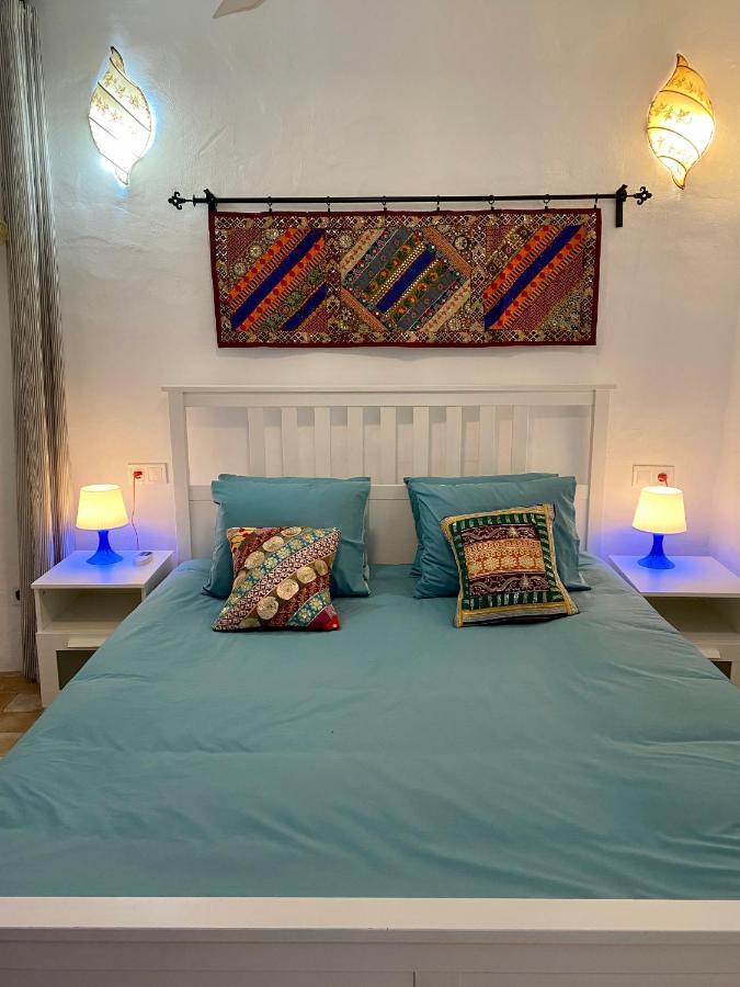 Cheerful One Bedroom Townhouse With Patio Árchez Dış mekan fotoğraf